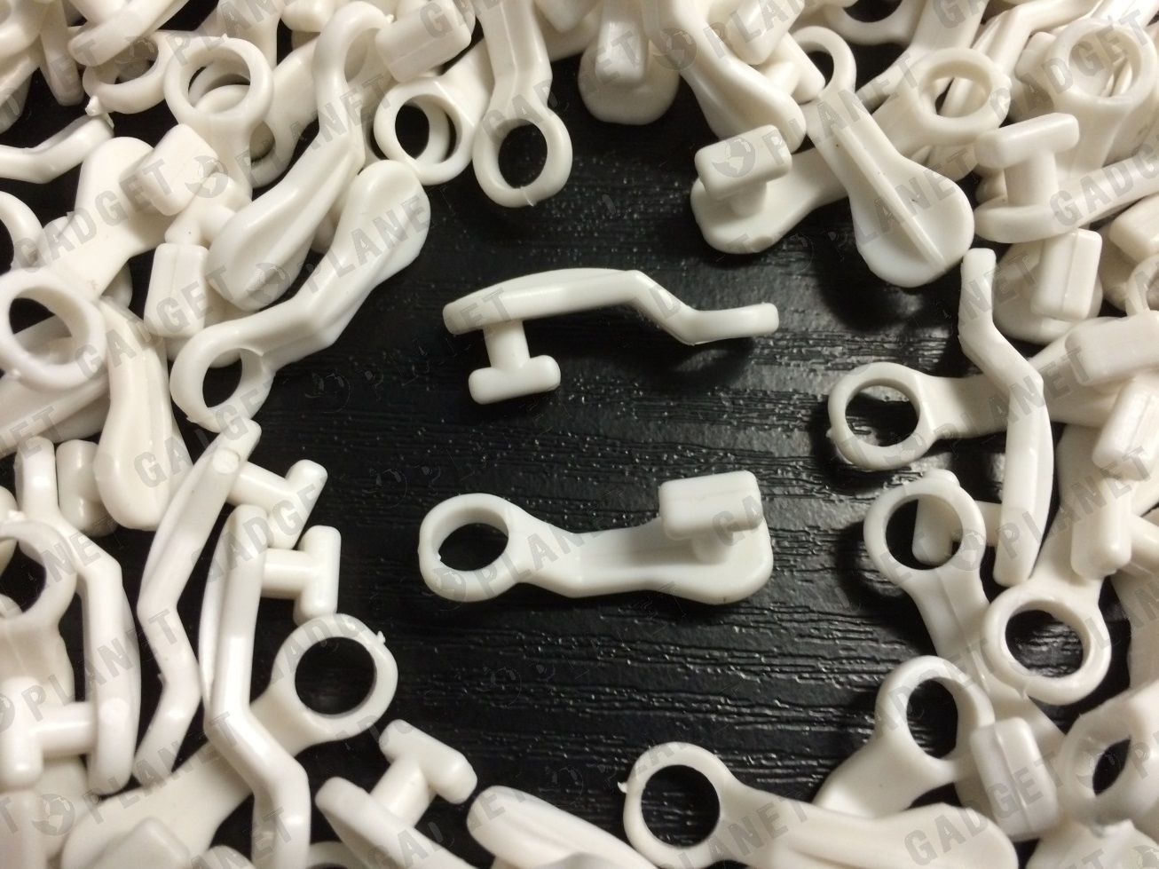 SWISH NOVA DELUXE Curtain Hooks Runners White Curtain Track Rail